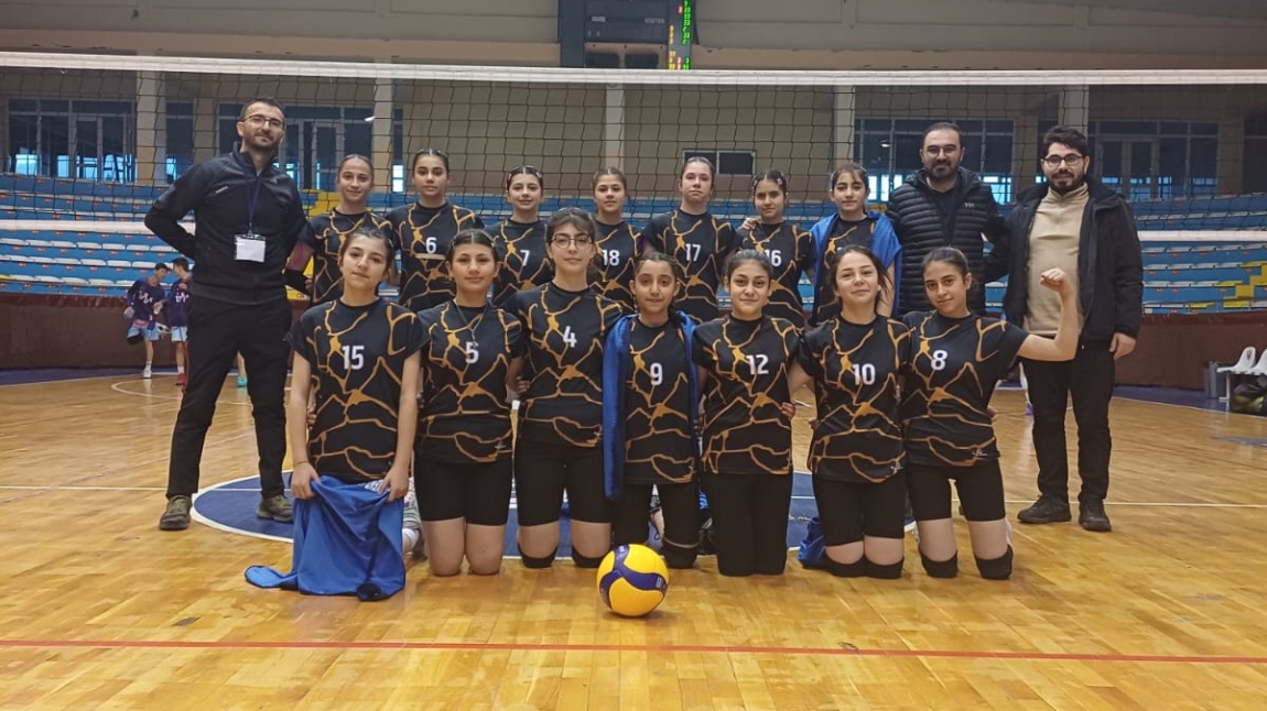 Voleybol Takımımız Grup Lideri